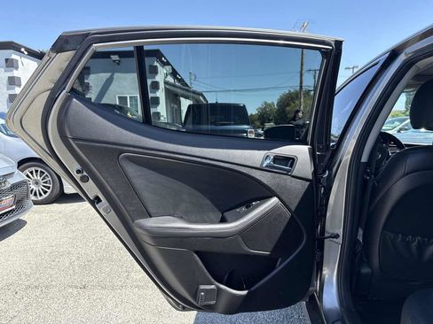 Used 2012 Kia Optima SX w/ Premium Touring Pkg image 9