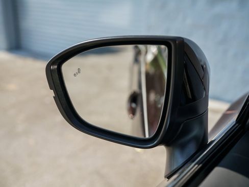 Used 2022 Nissan Pathfinder SL w/ SL Black Package image 36