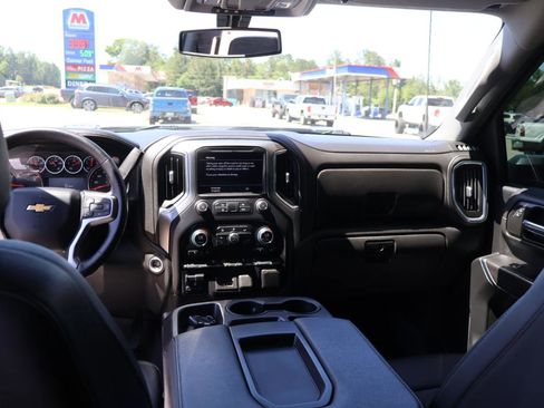 Used 2021 Chevrolet Silverado 2500 LTZ AWD/4WD image 11