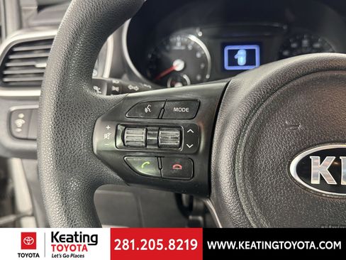 Used 2016 Kia Sorento LX image 25