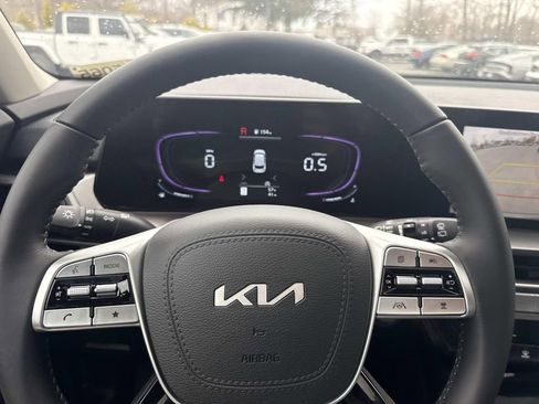 New 2025 Kia Telluride S image 11