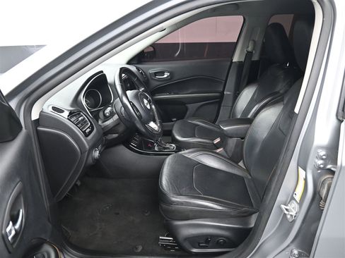 Used 2020 Jeep Compass Limited image 11