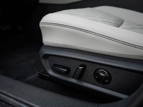 New 2026 Nissan Sentra SL w/ Floor Mat Package FWD image 16