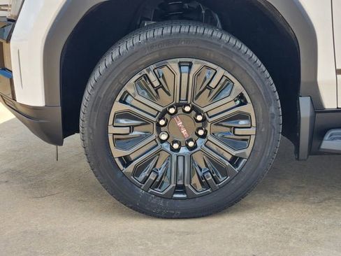 New 2026 GMC Sierra EV Elevation w/ Premium Package AWD/4WD image 10