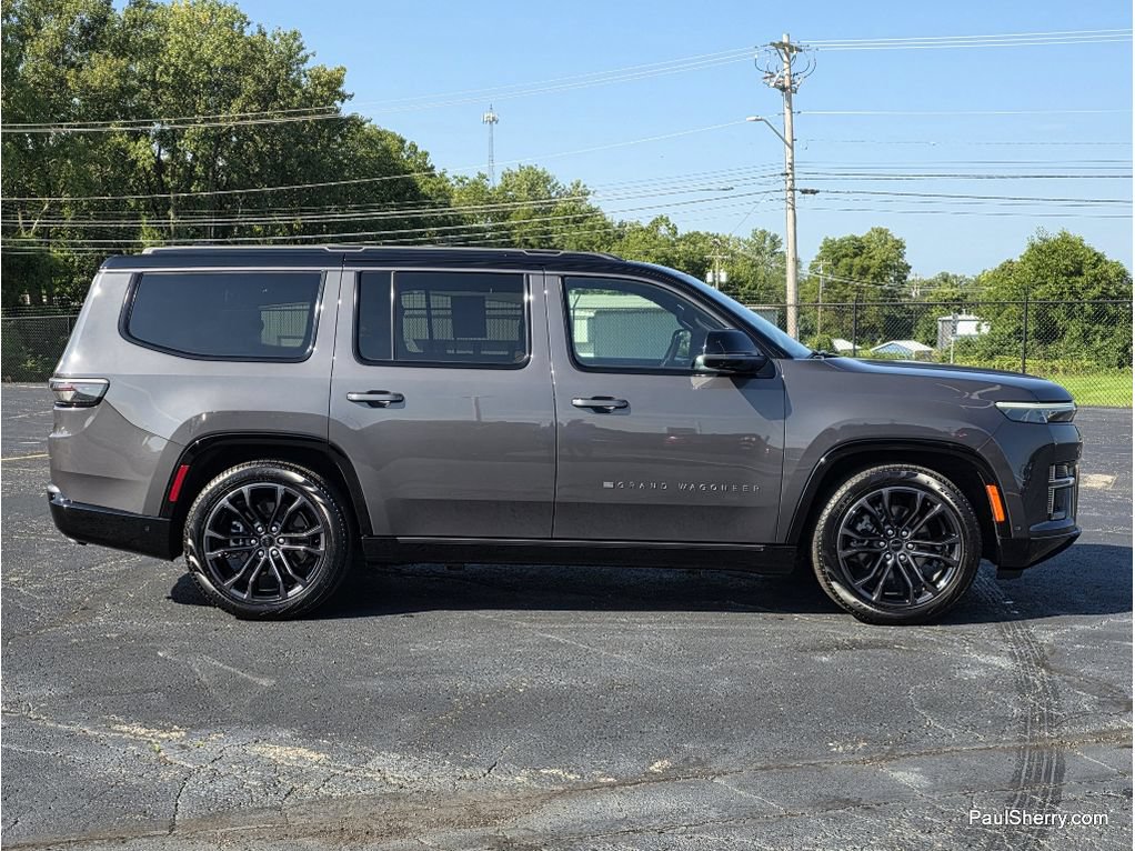 Used 2026 Jeep Grand Wagoneer Summit AWD/4WD image 22