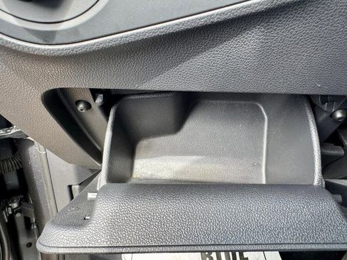 Used 2018 Volkswagen Tiguan S FWD image 21