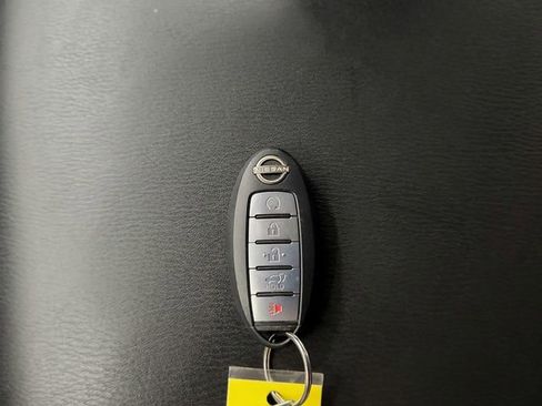 Used 2024 Nissan Armada SL image 45