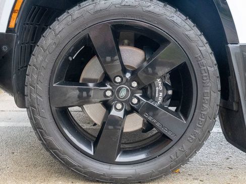 Used 2023 Land Rover Defender 110 V8 AWD/4WD image 59