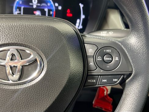 Used 2026 Toyota Corolla LE FWD image 19