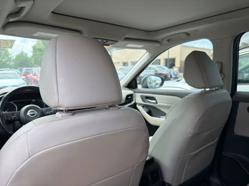 Used 2023 Nissan Rogue SV w/ SV Premium B Package image 25