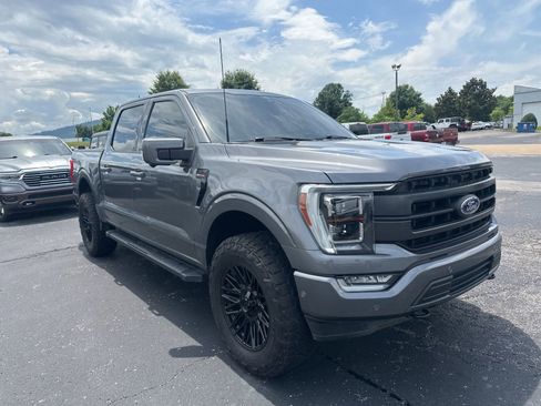 Used 2021 Ford F150 Lariat w/ Equipment Group 502A High AWD/4WD image 2