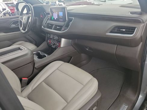 Used 2021 Chevrolet Tahoe Z71 w/ Z71 Off-Road Package AWD/4WD image 28