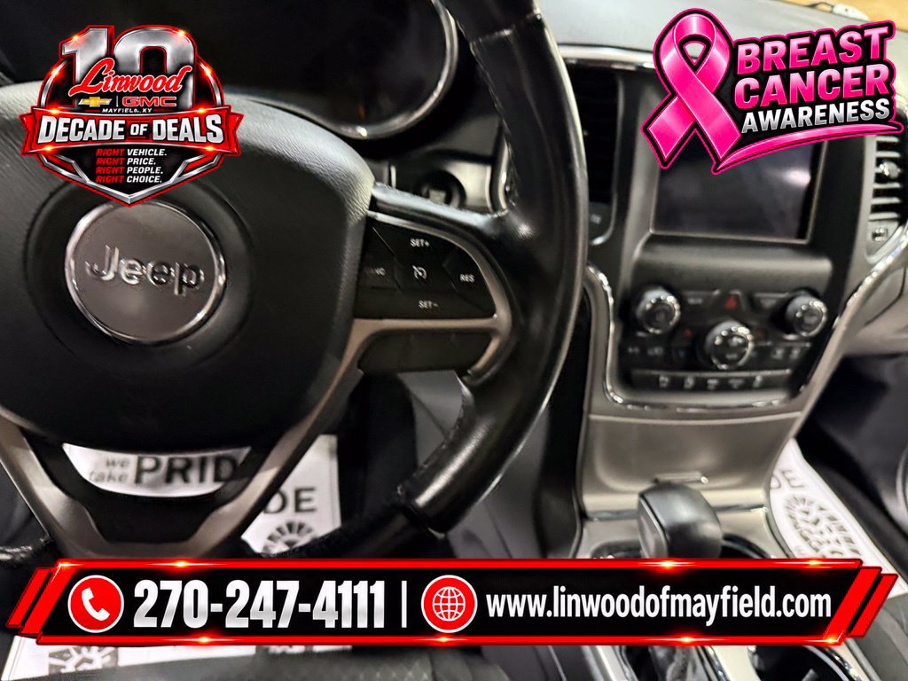 Used 2021 Jeep Grand Cherokee Laredo AWD/4WD image 17