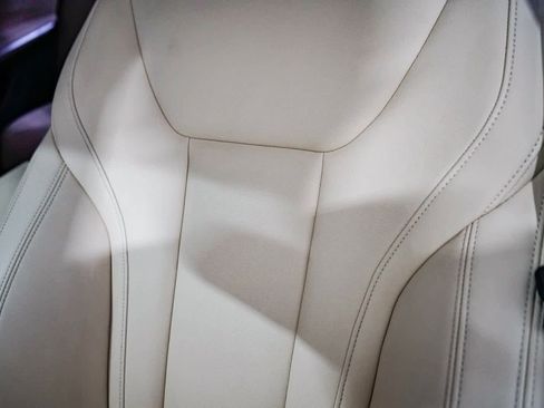 Used 2020 BMW 330i Sedan w/ Convenience Package image 26