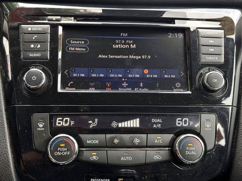 Certified 2021 Nissan Rogue Sport SV AWD/4WD image 19
