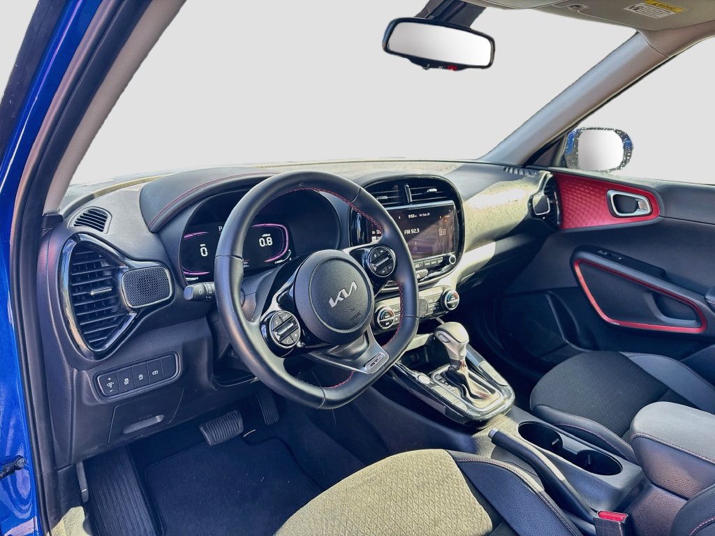 Certified 2023 Kia Soul GT-Line FWD image 12