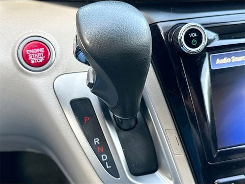 Used 2017 Honda Odyssey SE image 18