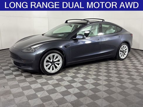 Used 2022 Tesla Model 3 Long Range image 1
