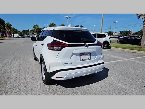 Used 2025 Nissan Kicks Play S image 30