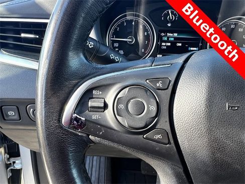 Used 2019 Buick Enclave Essence image 8