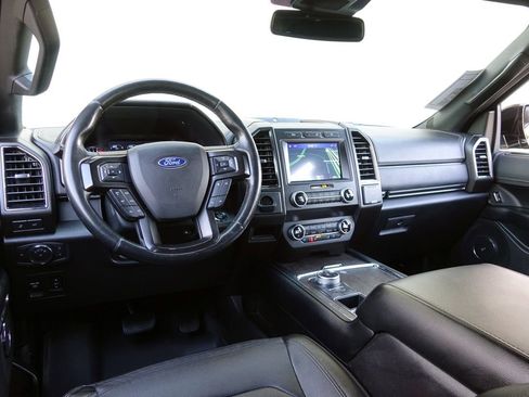 Used 2020 Ford Expedition Limited image 5