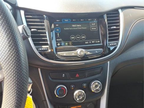 Used 2019 Chevrolet Trax LS w/ Tint and Cruise Package image 9