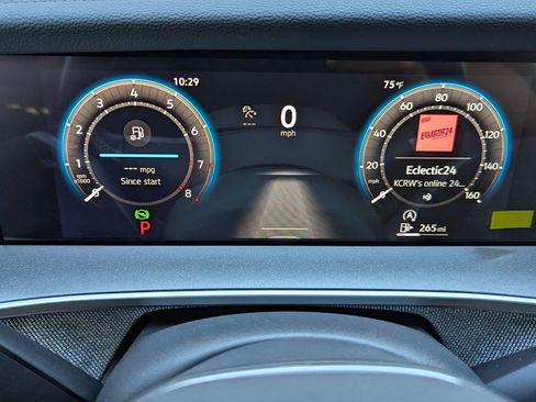 New 2026 Volkswagen Tiguan S FWD image 10
