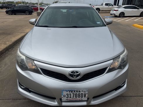 Used 2013 Toyota Camry SE image 8