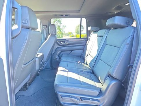 Certified 2024 Chevrolet Suburban Z71 image 9