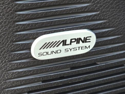 Used 2022 Dodge Challenger R/T w/ Plus Package image 13