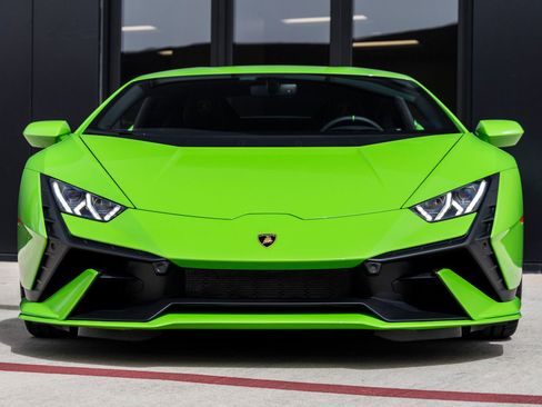 Used 2023 Lamborghini Huracan Tecnica RWD image 4