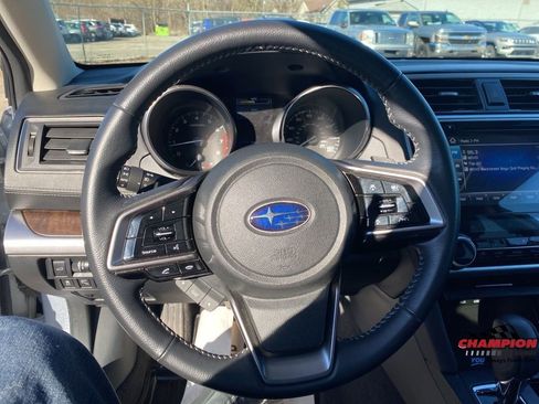 Used 2018 Subaru Outback 3.6R Limited image 31