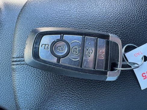 Used 2018 Ford Mustang GT Premium RWD image 12