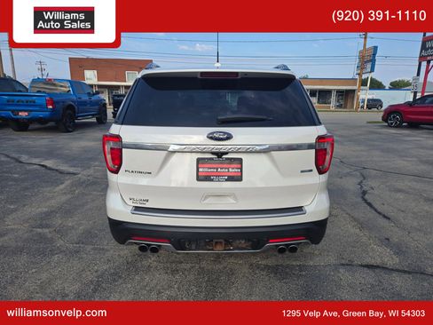 Used 2019 Ford Explorer Platinum image 6
