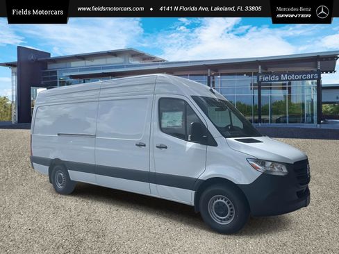New 2025 Mercedes-Benz Sprinter 2500 image 1