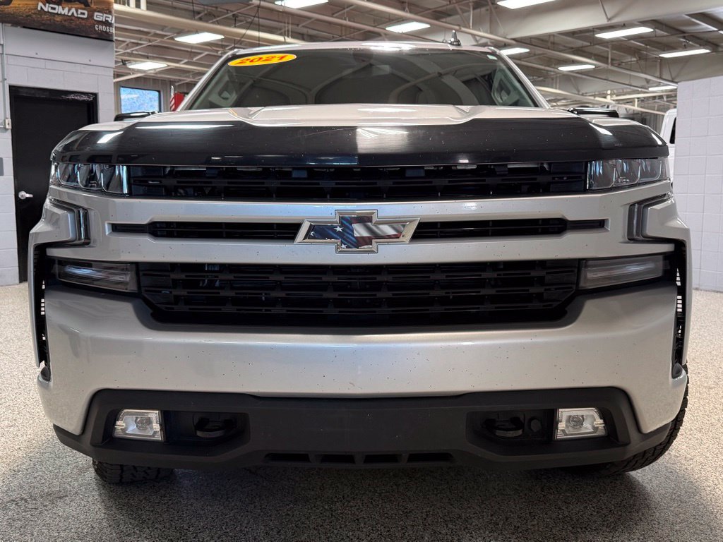 Used 2021 Chevrolet Silverado 1500 RST w/ Z71 Off-Road Package AWD/4WD image 2