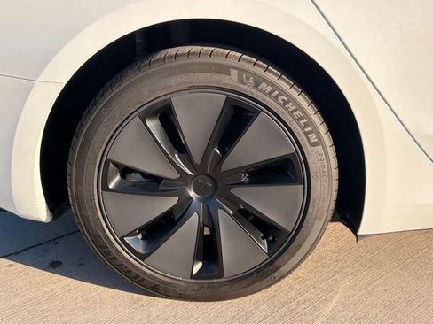 Used 2025 Tesla Model 3 Long Range RWD image 5