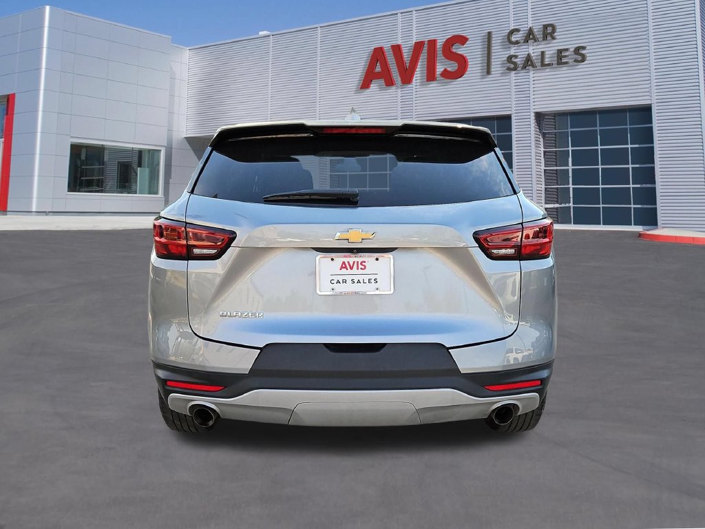 Used 2025 Chevrolet Blazer LT FWD image 6