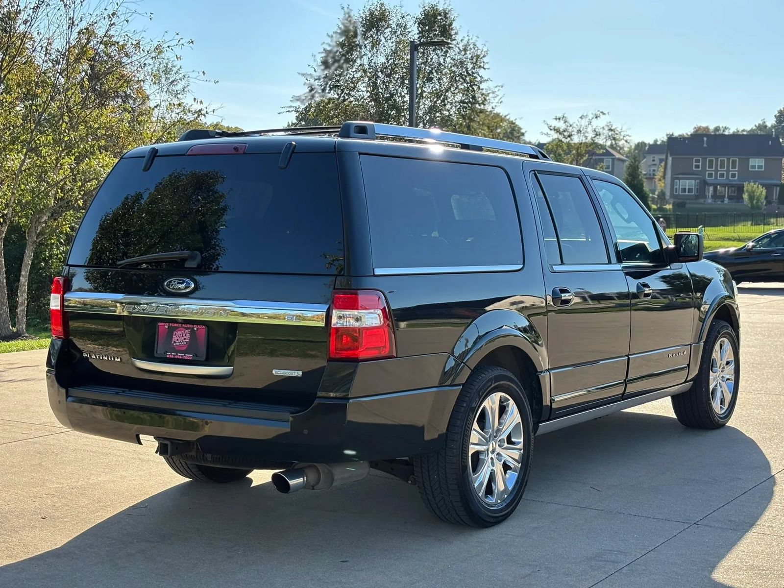 Used 2015 Ford Expedition EL Platinum AWD/4WD image 5
