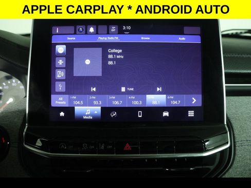 Used 2023 Jeep Compass Sport AWD/4WD image 3