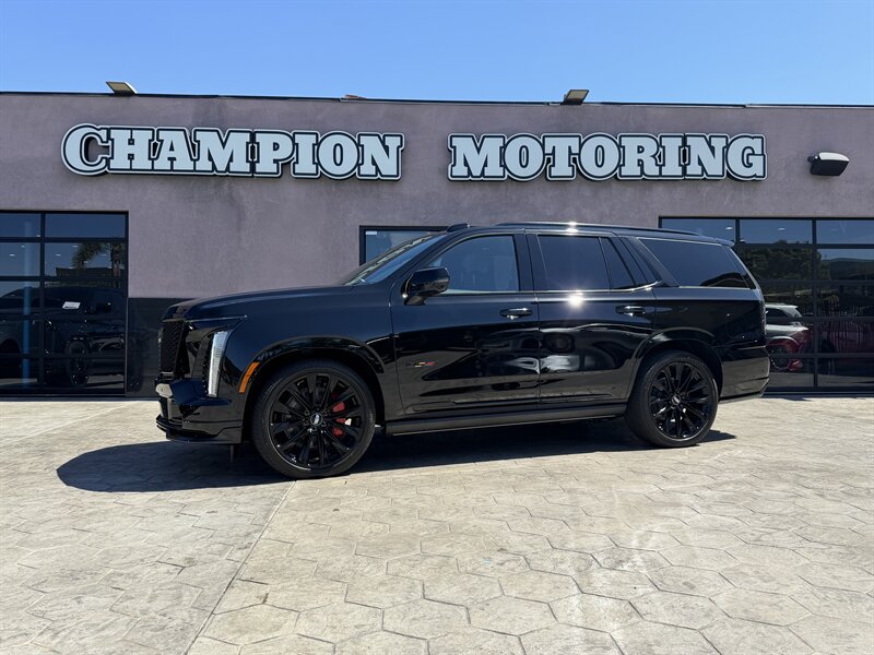 Used 2026 Cadillac Escalade V AWD/4WD image 1