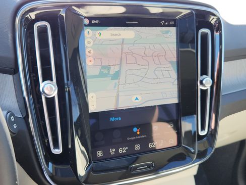 New 2026 Volvo XC40 B5 Plus w/ Protection Package Premier image 10