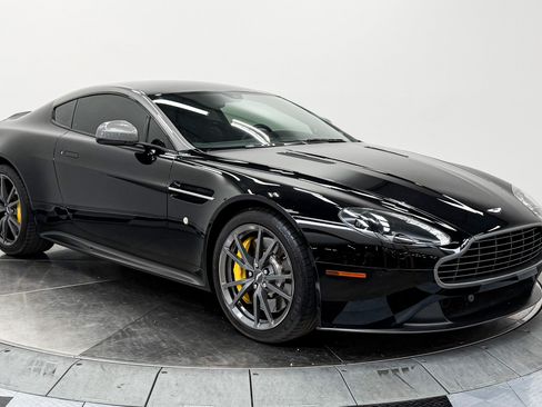 Used 2015 Aston Martin V8 Vantage GT RWD image 28