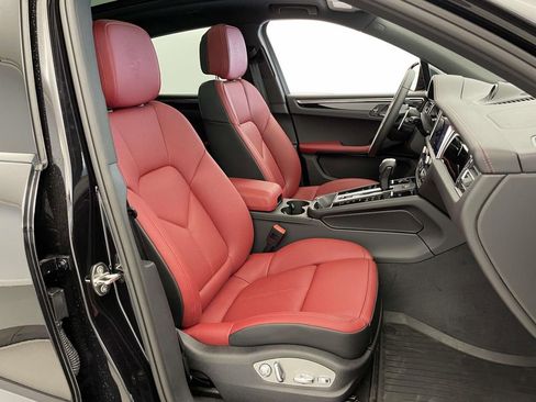 New 2025 Porsche Macan image 23