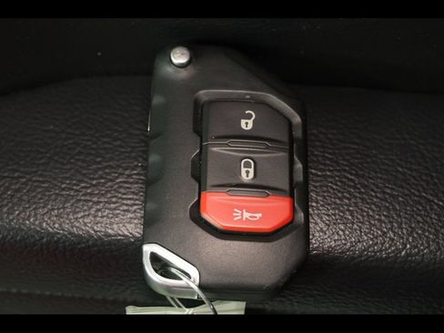 Used 2021 Jeep Wrangler Sport AWD/4WD image 12