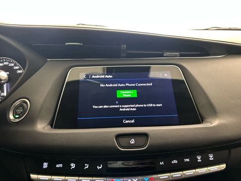 Used 2023 Cadillac XT4 Luxury w/ Driver Awareness Package image 39