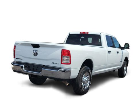 Used 2024 RAM 3500 Big Horn w/ Snow Chief Group AWD/4WD image 3