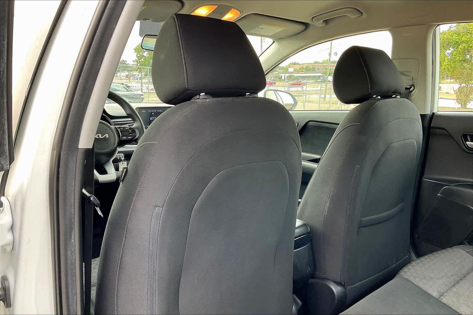 Certified 2022 Kia Rio S FWD image 11