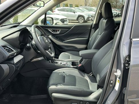 Used 2023 Subaru Forester Limited AWD/4WD image 9
