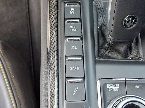 Used 2022 Maserati Levante F Tributo AWD/4WD image 26